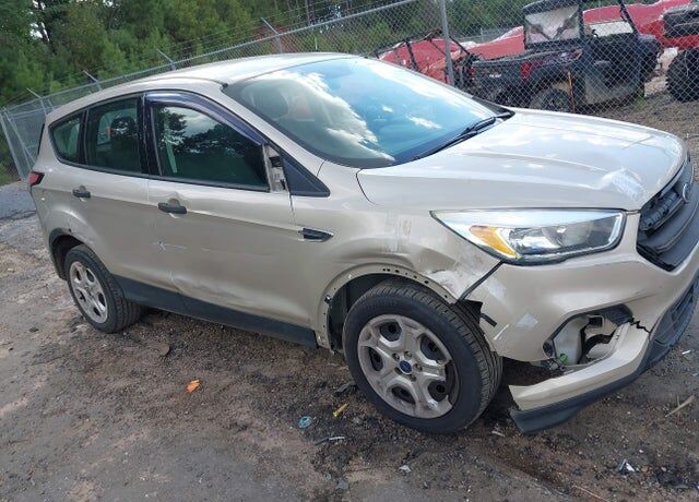 2017 FORD Escape