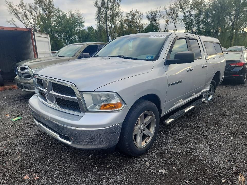 2012 DODGE Ram