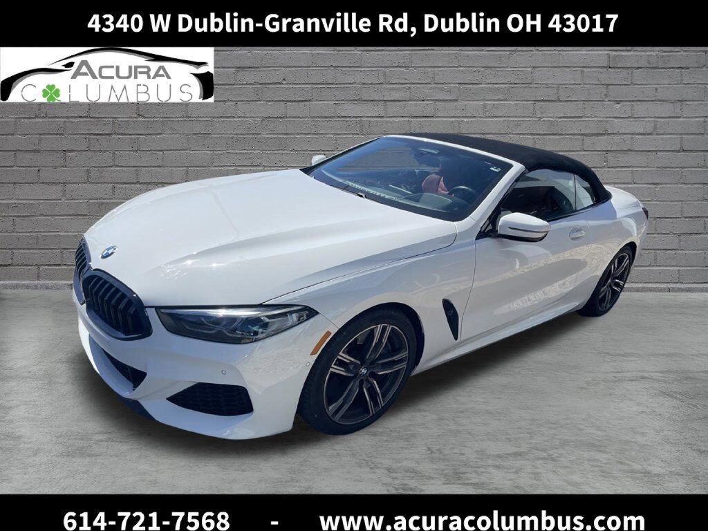 2022 BMW M8