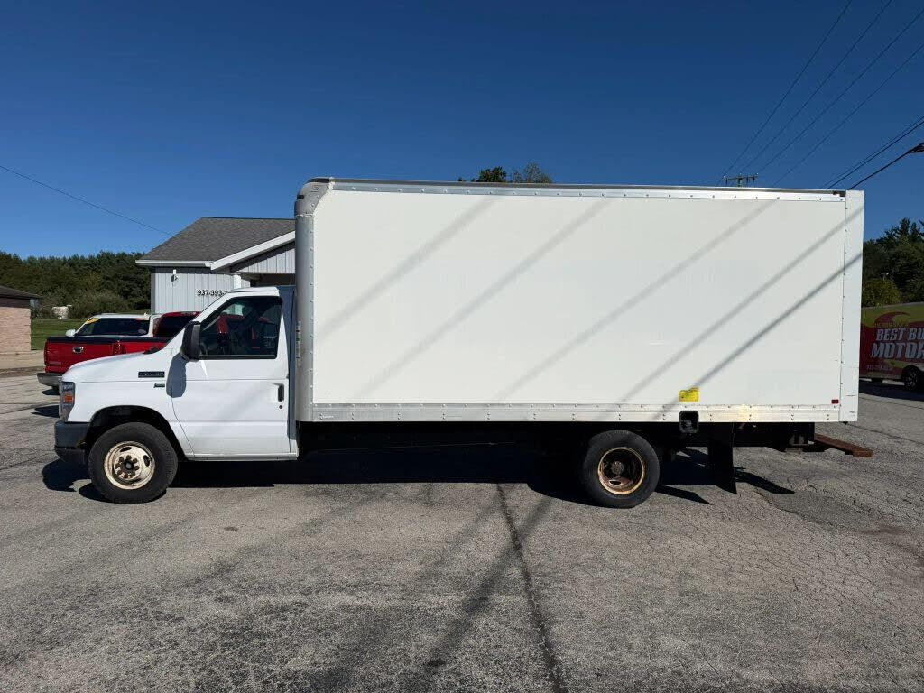 2019 FORD E-350