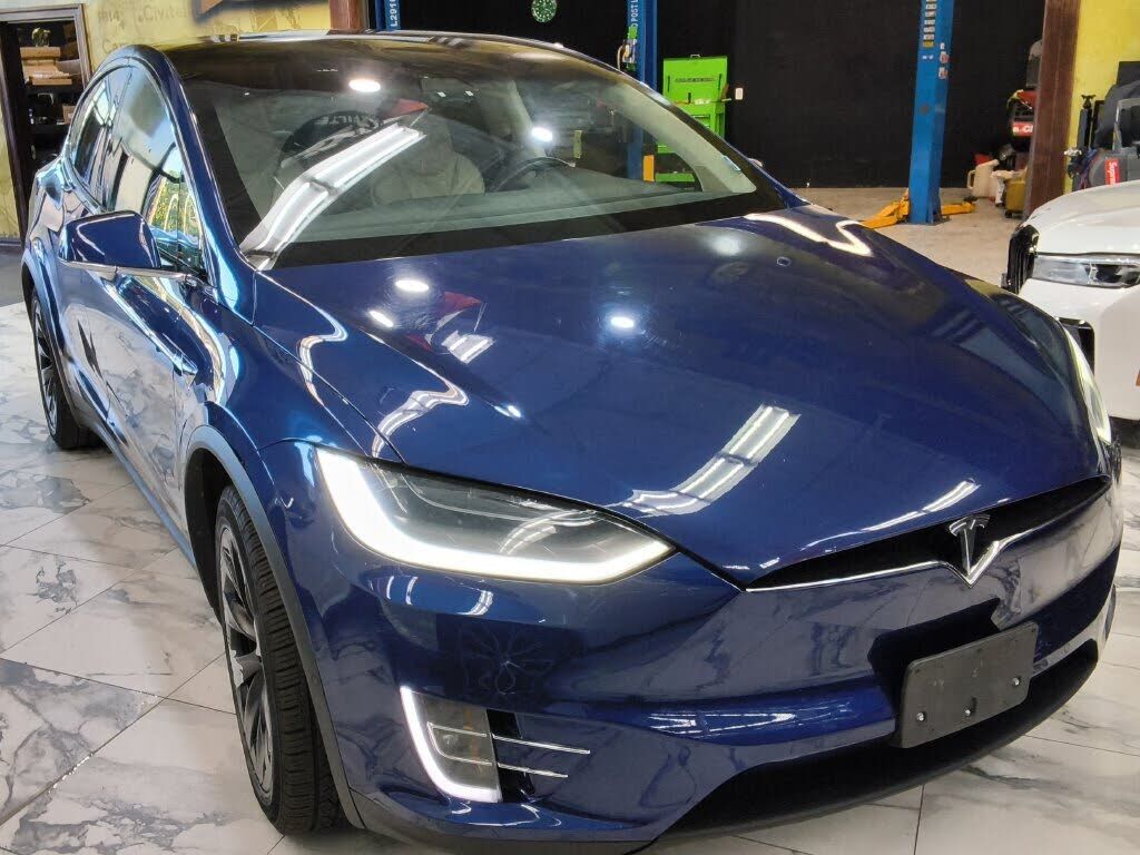 2019 TESLA Model X
