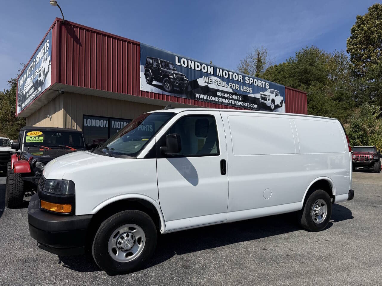 2021 CHEVROLET Express