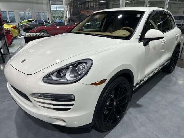 2011 PORSCHE Cayenne