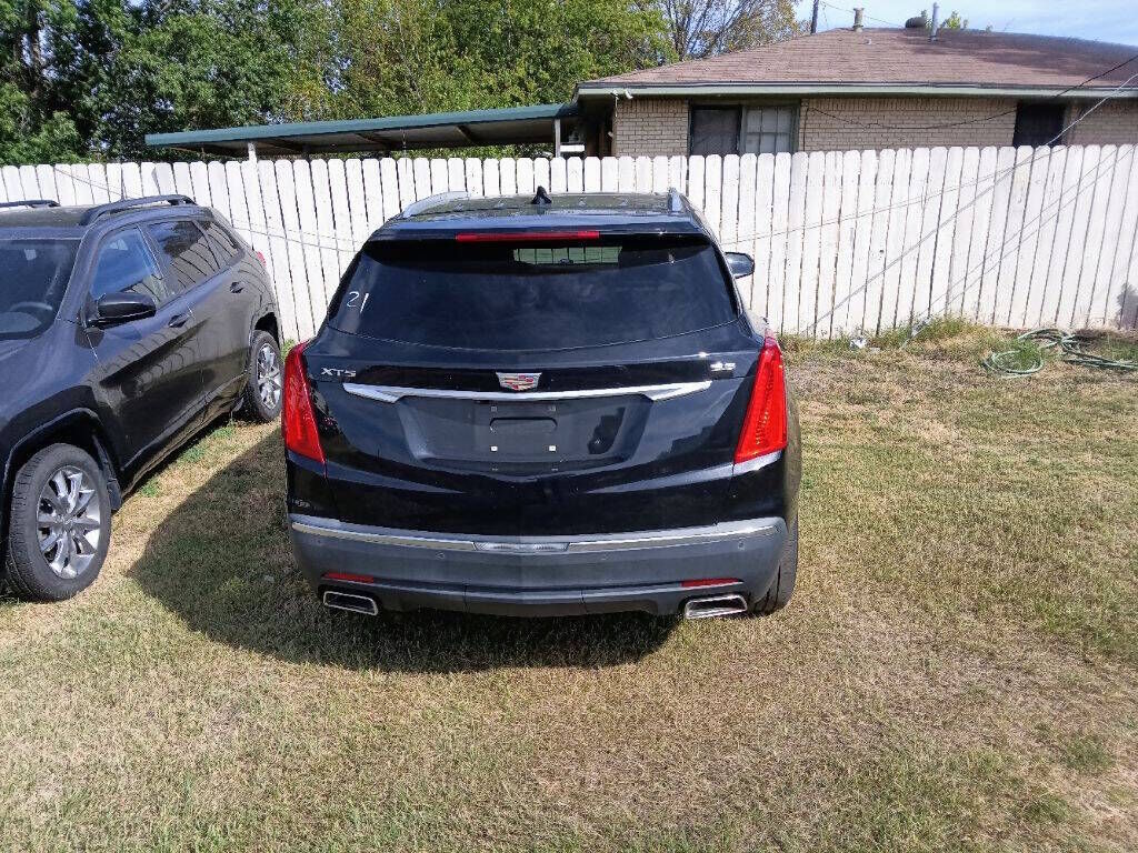2017 CADILLAC XT5