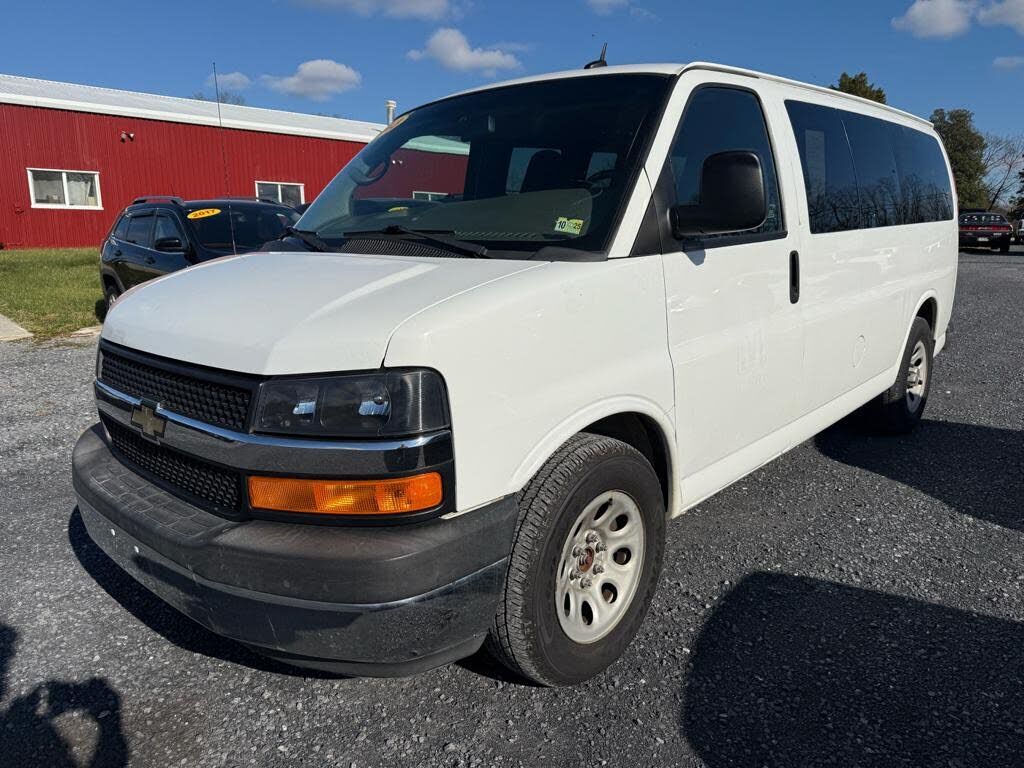 2013 CHEVROLET Express