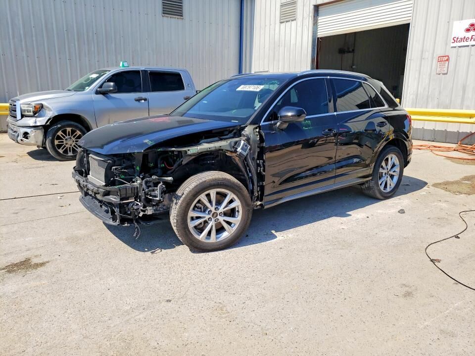 2023 AUDI Q3