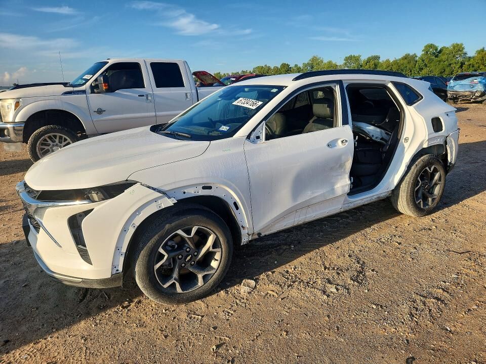 2025 CHEVROLET Trax
