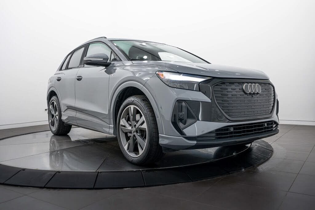 2024 AUDI Q4