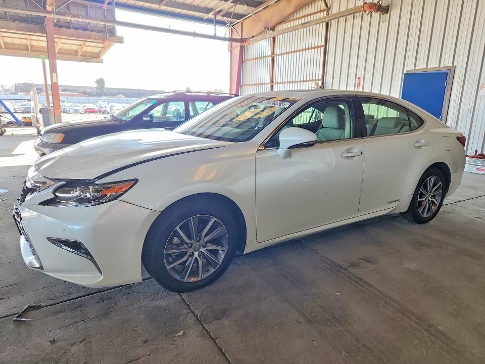 2018 LEXUS ES