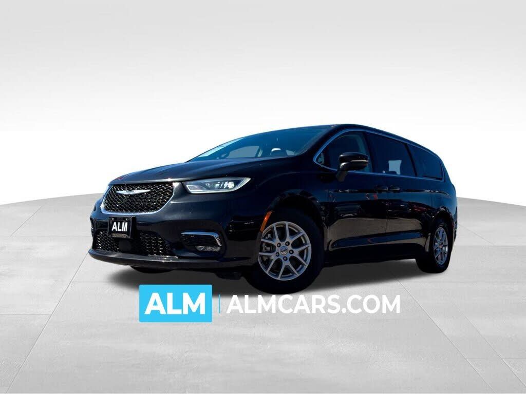 2023 CHRYSLER Pacifica