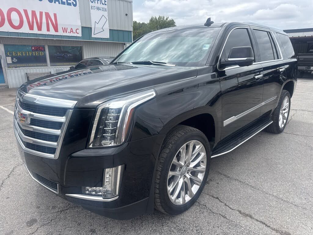 2019 CADILLAC Escalade