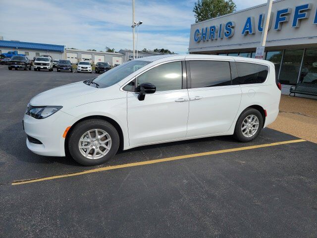 2026 CHRYSLER Voyager