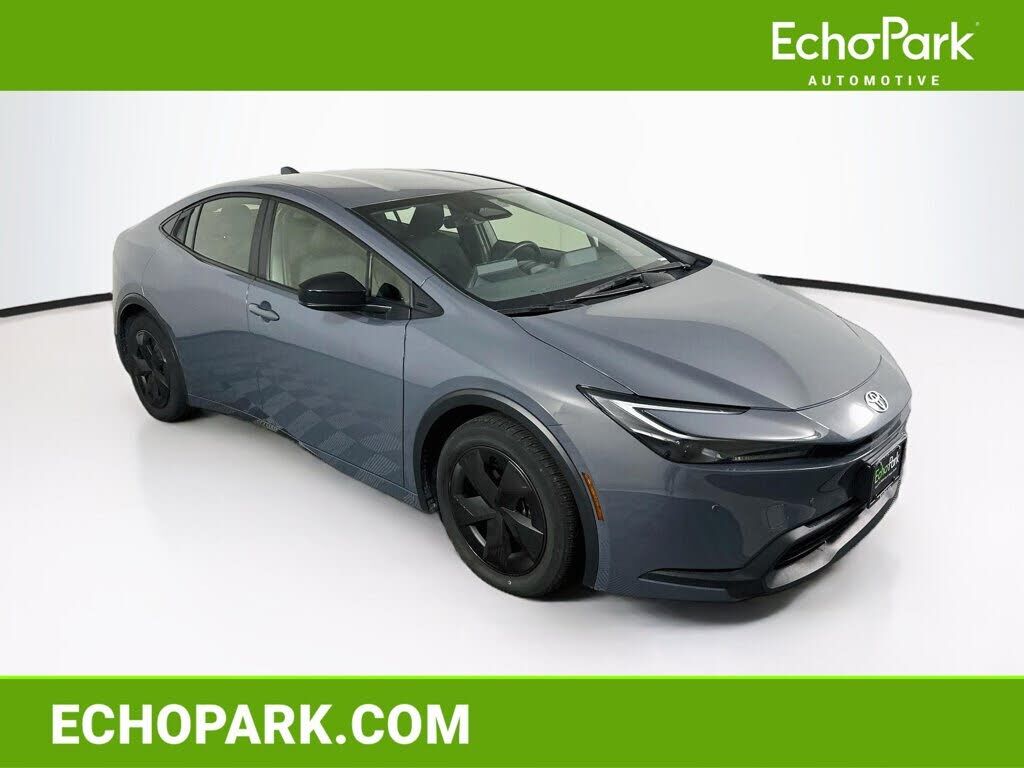 2025 TOYOTA PRIUS