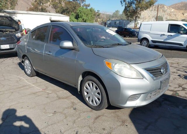 2013 NISSAN Versa