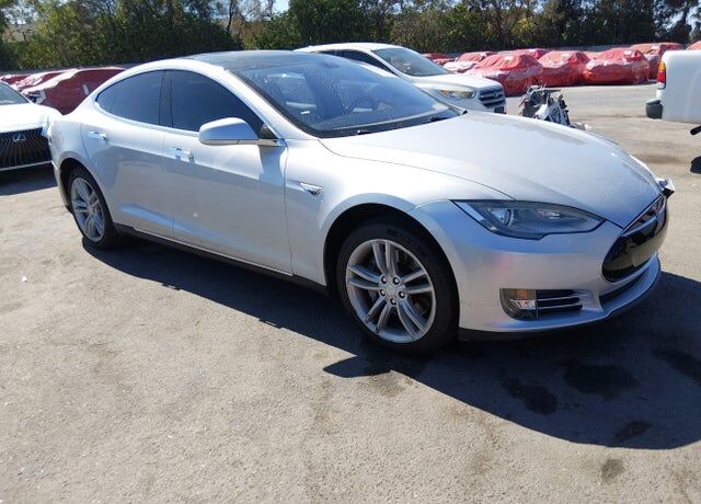 2013 TESLA Model S