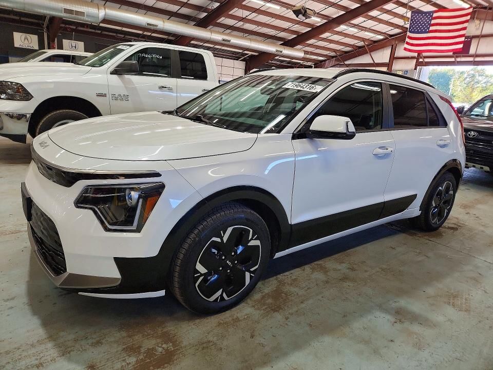 2023 KIA Niro