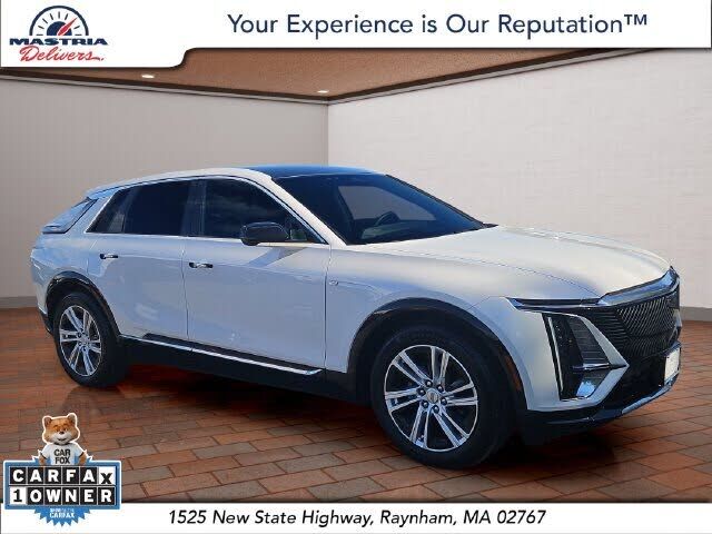 2024 CADILLAC Lyriq