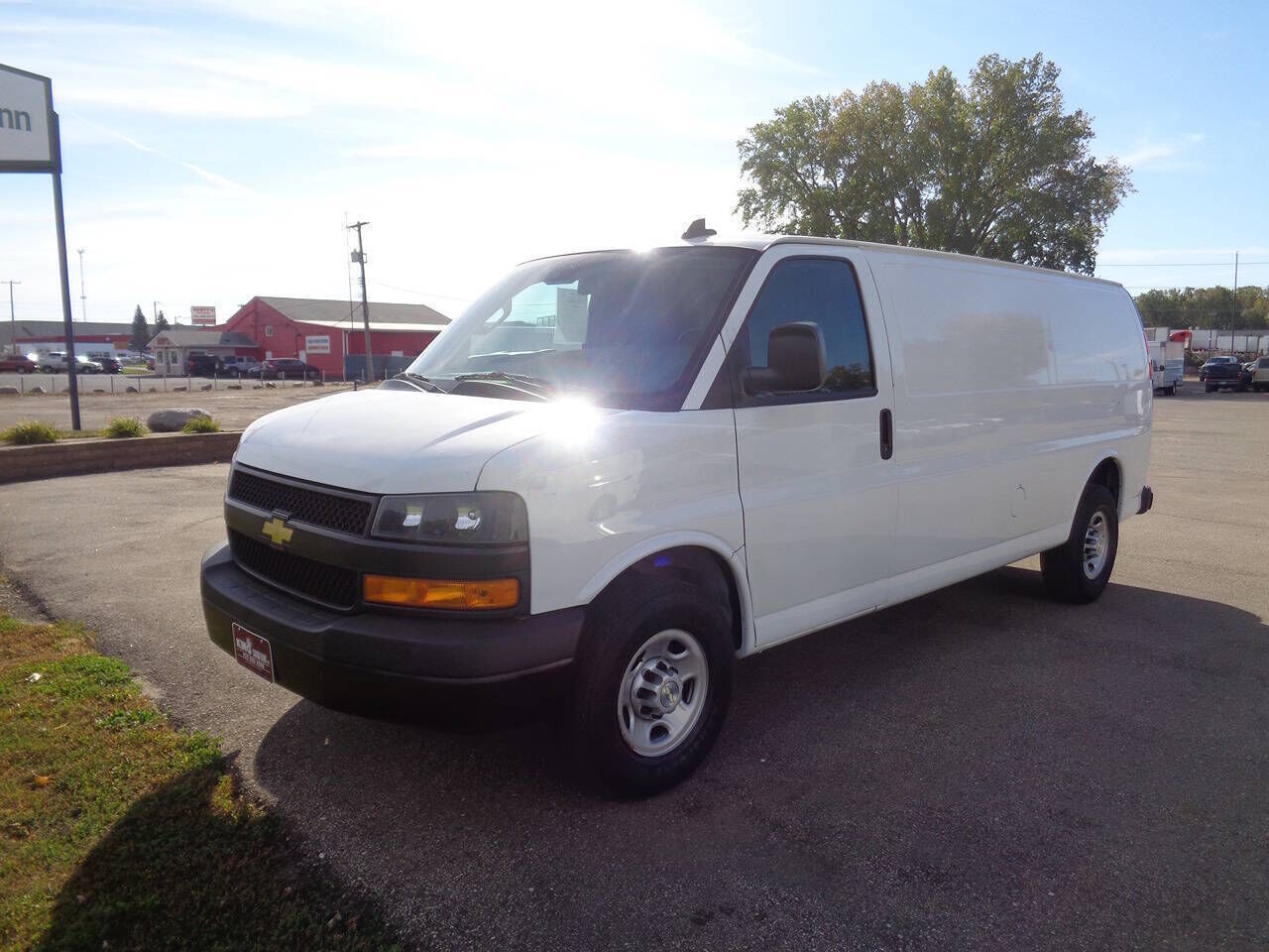 2020 CHEVROLET Express