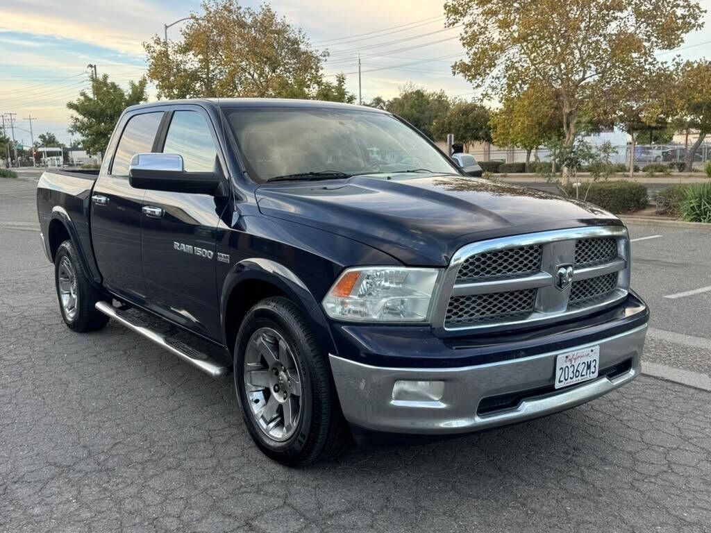 2012 DODGE Ram