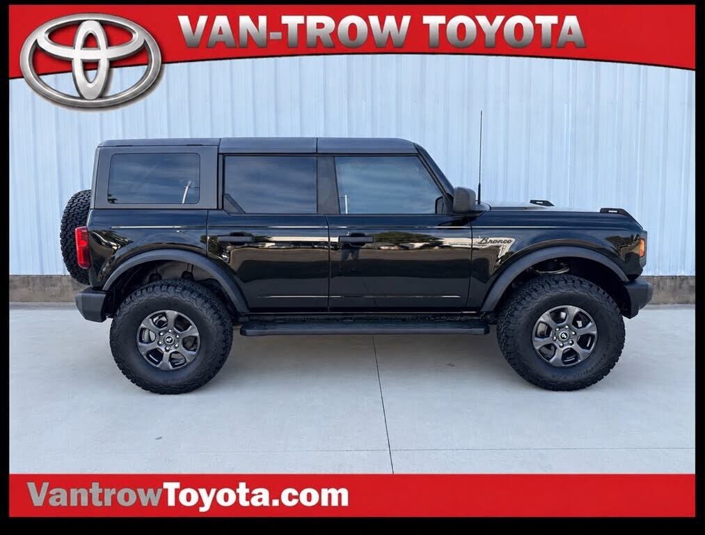 2023 FORD Bronco