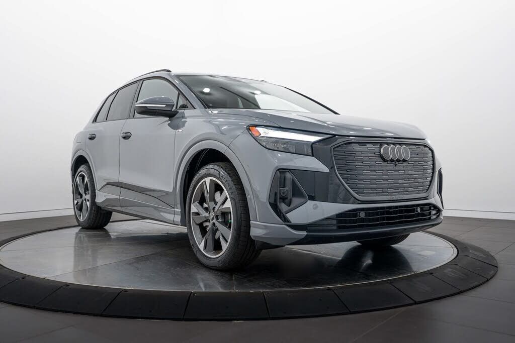 2023 AUDI Q4