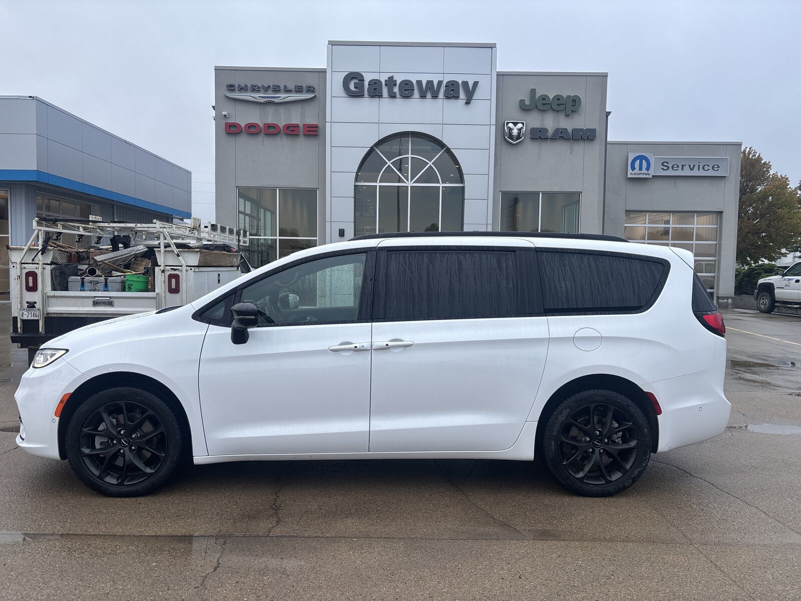 2024 CHRYSLER Pacifica