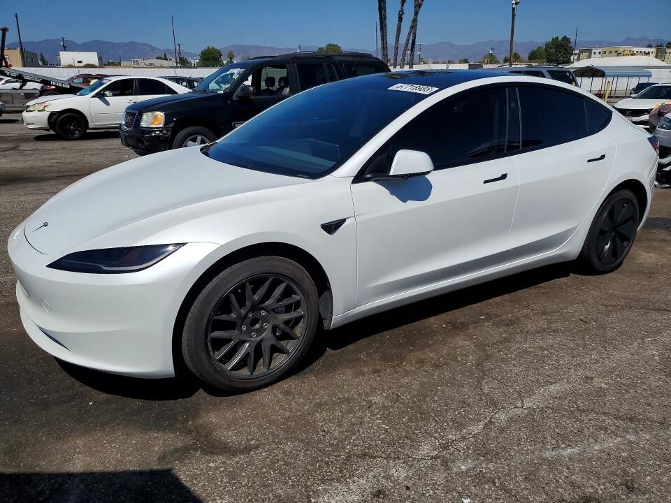 2024 TESLA Model 3