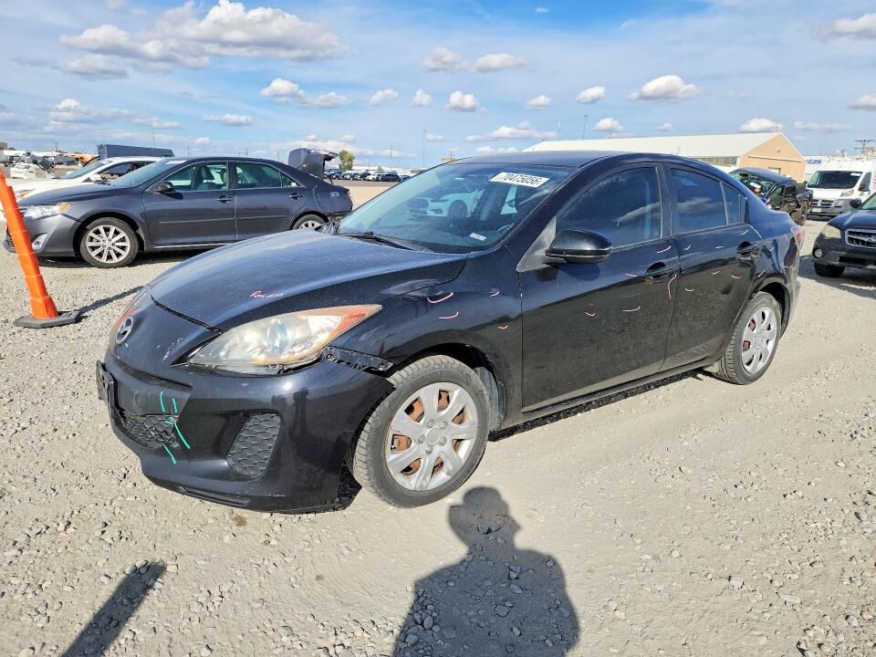 2013 MAZDA Mazda3