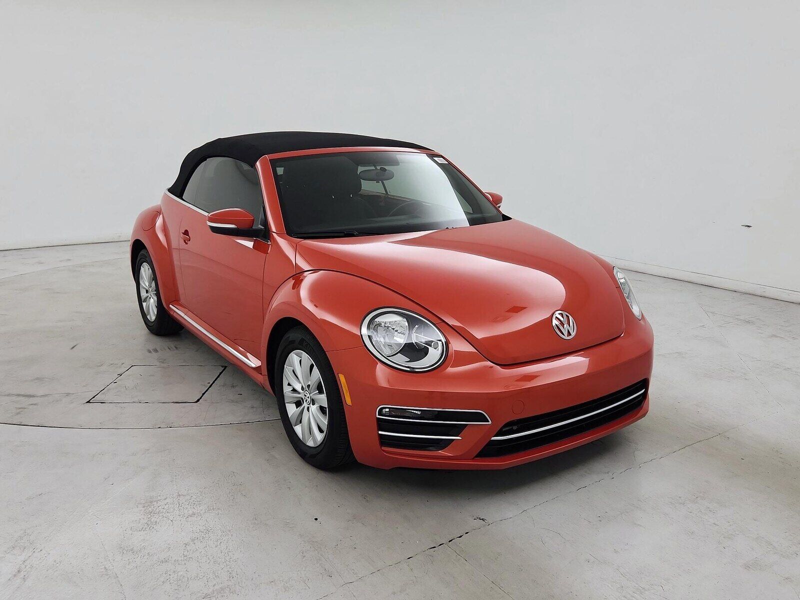 2019 VOLKSWAGEN Beetle