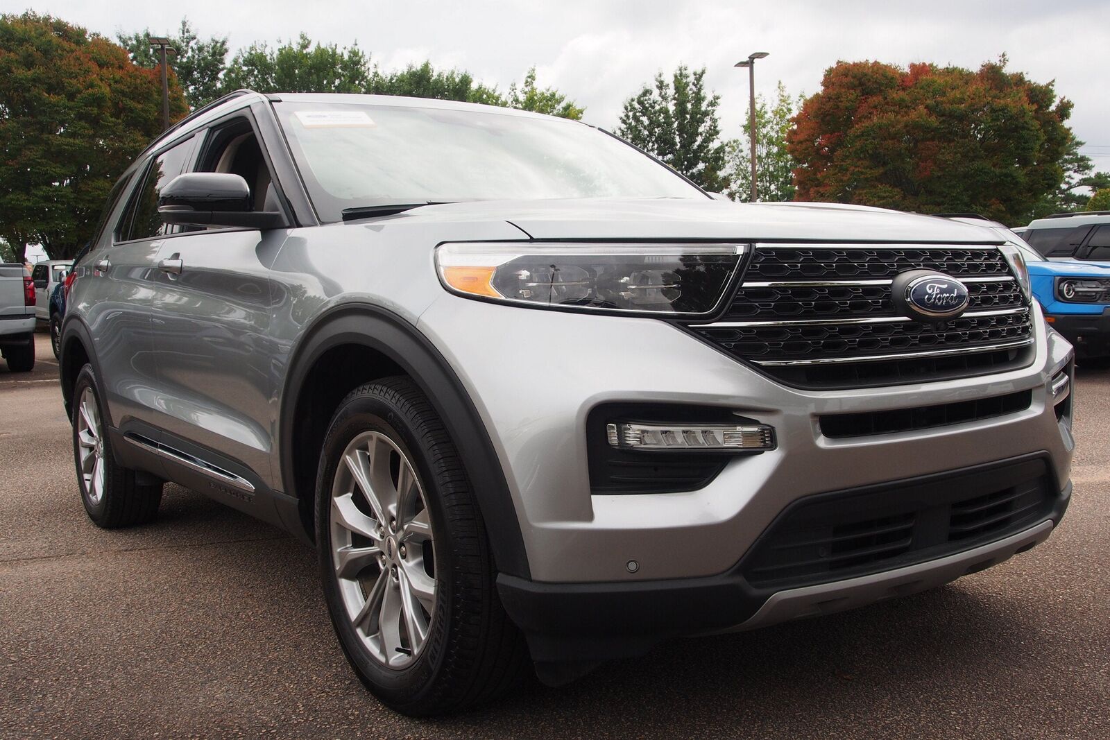 2024 FORD Explorer