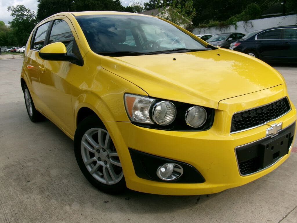 2016 CHEVROLET Sonic