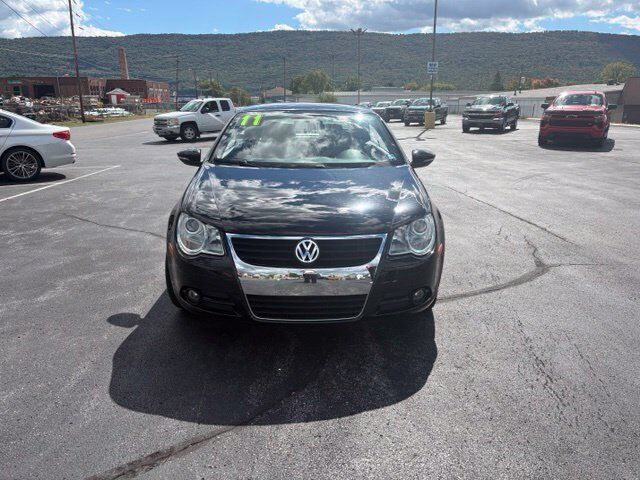 2011 VOLKSWAGEN Eos