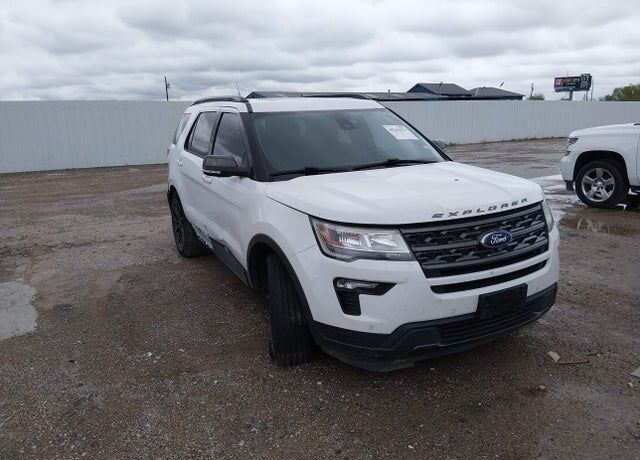 2018 FORD Explorer