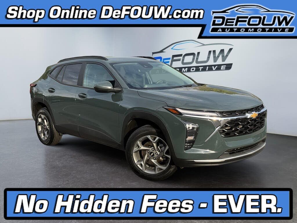 2025 CHEVROLET Trax