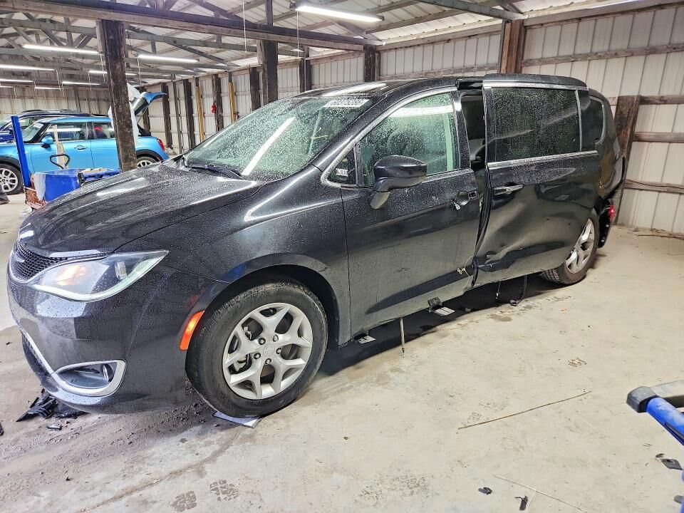 2019 CHRYSLER Pacifica