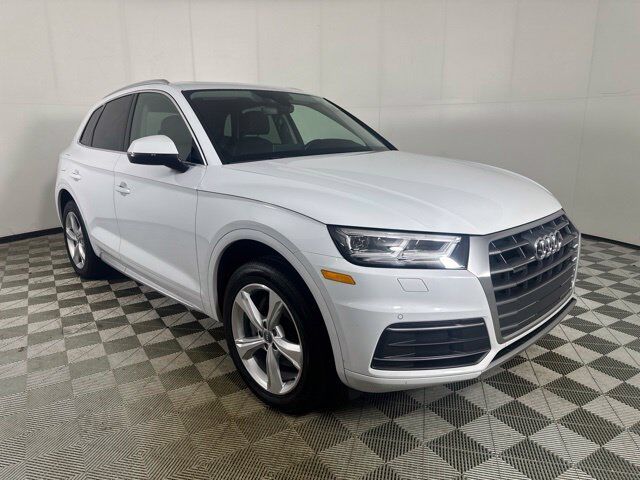 2020 AUDI Q5