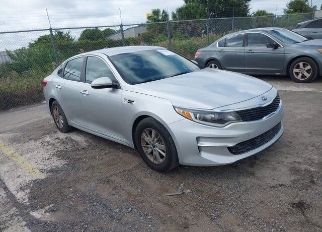 2017 KIA Optima