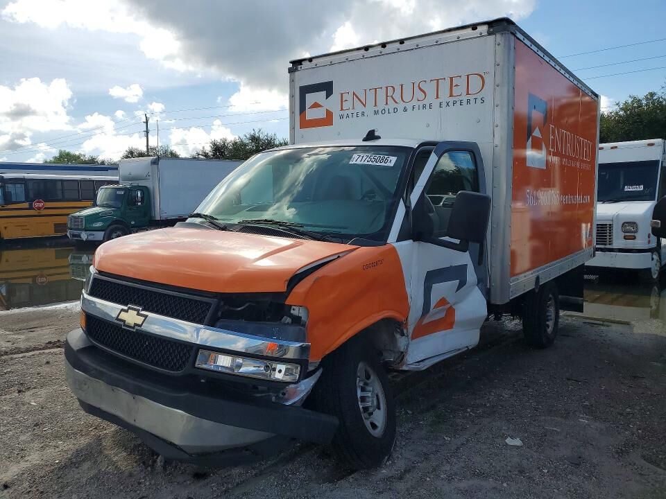 2021 CHEVROLET Express