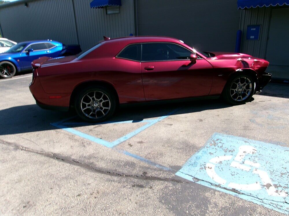 2017 DODGE Challenger