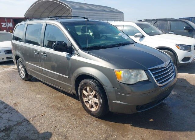 2010 CHRYSLER Town and Country