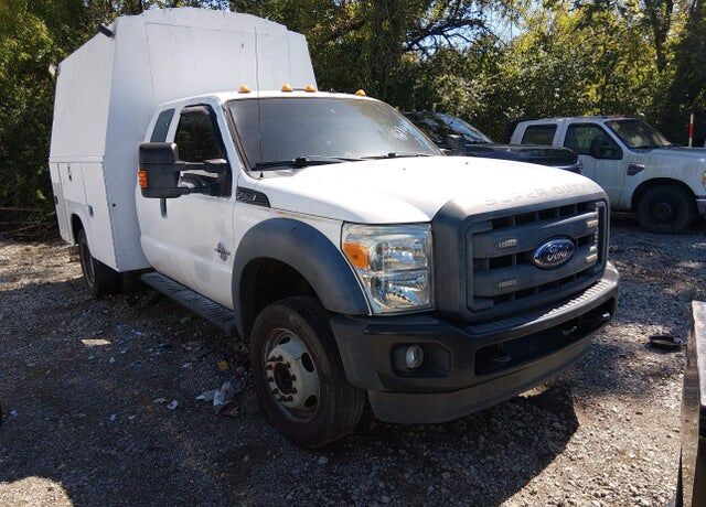 2016 FORD F-550