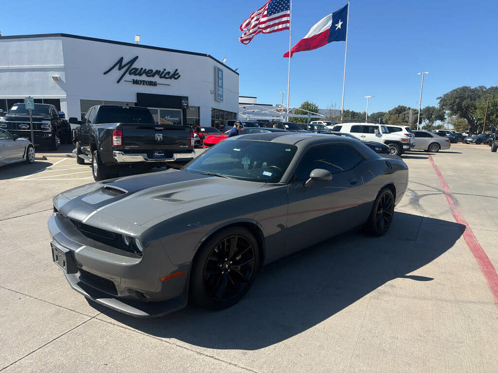 2019 DODGE Challenger