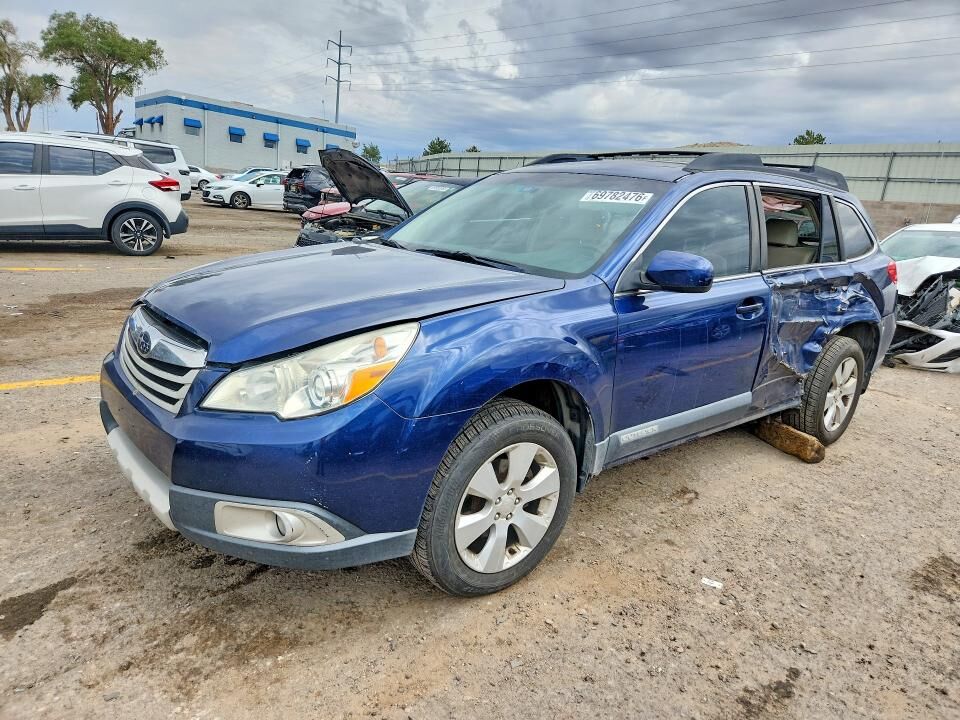 2011 SUBARU Outback