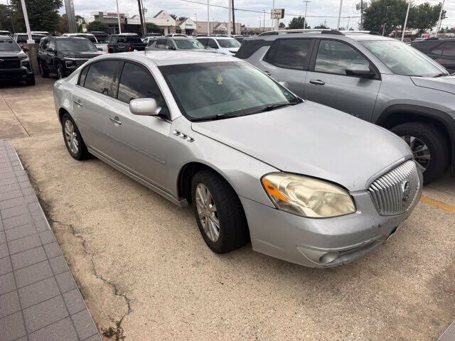 2011 BUICK Lucerne