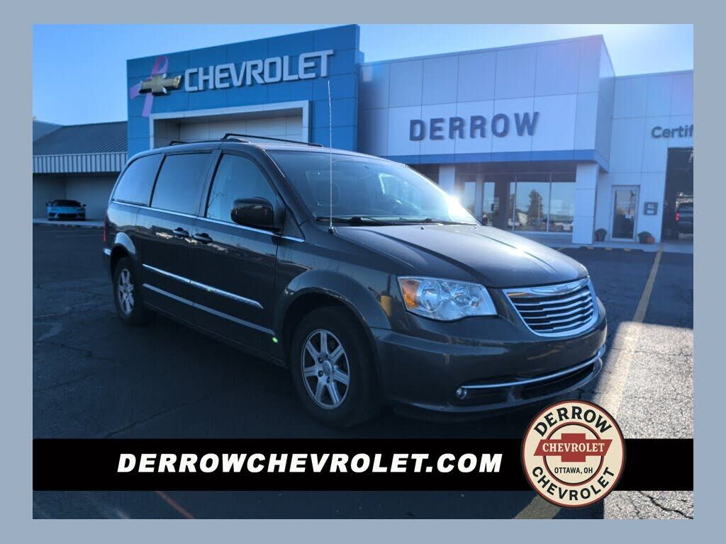 2011 CHRYSLER Town and Country