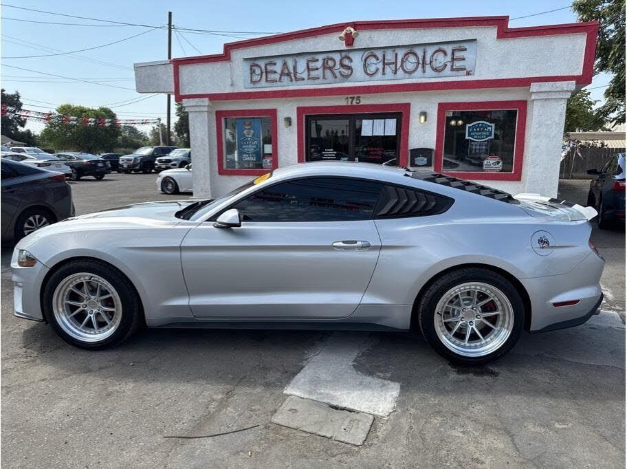 2018 FORD Mustang