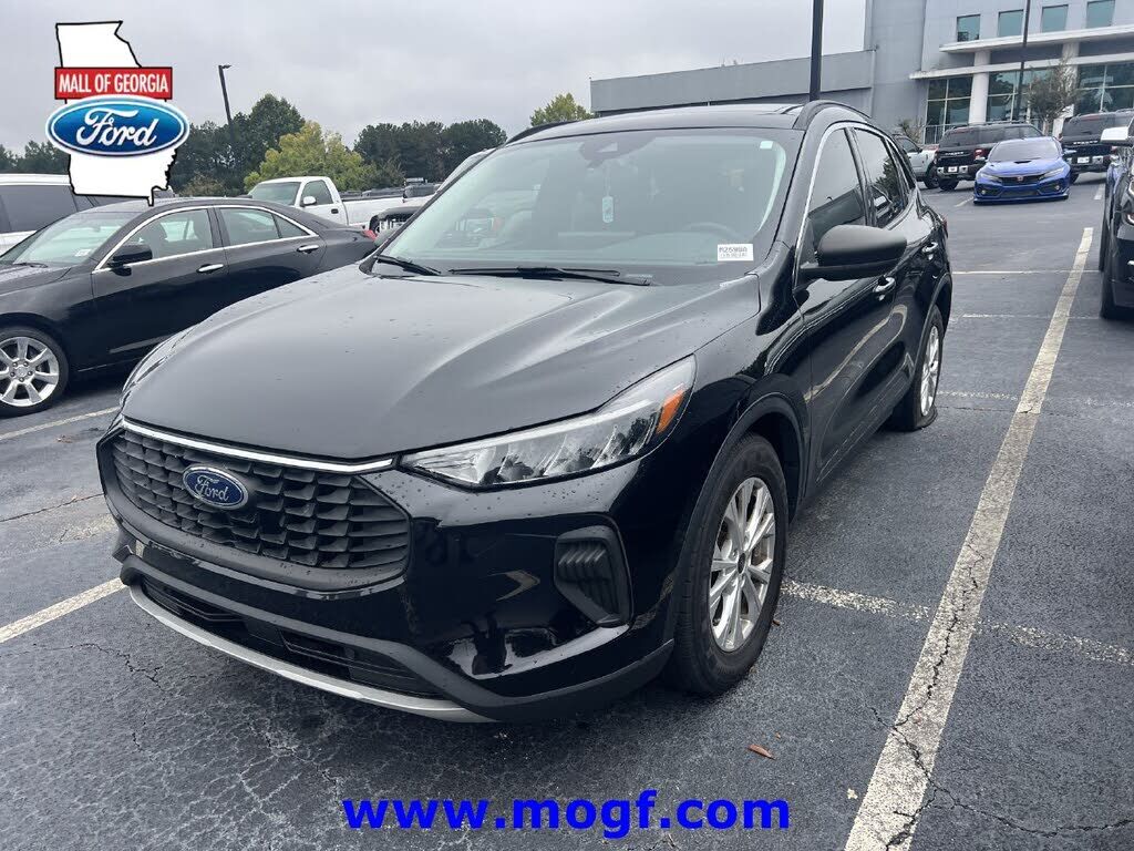 2023 FORD Escape