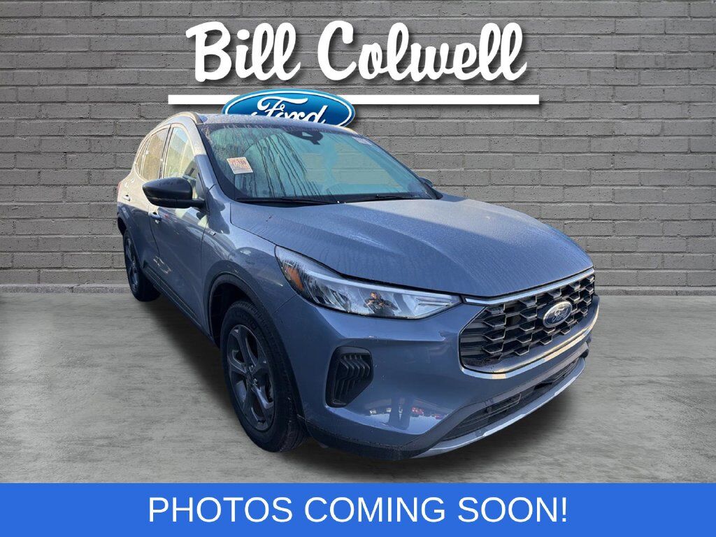 2025 FORD Escape