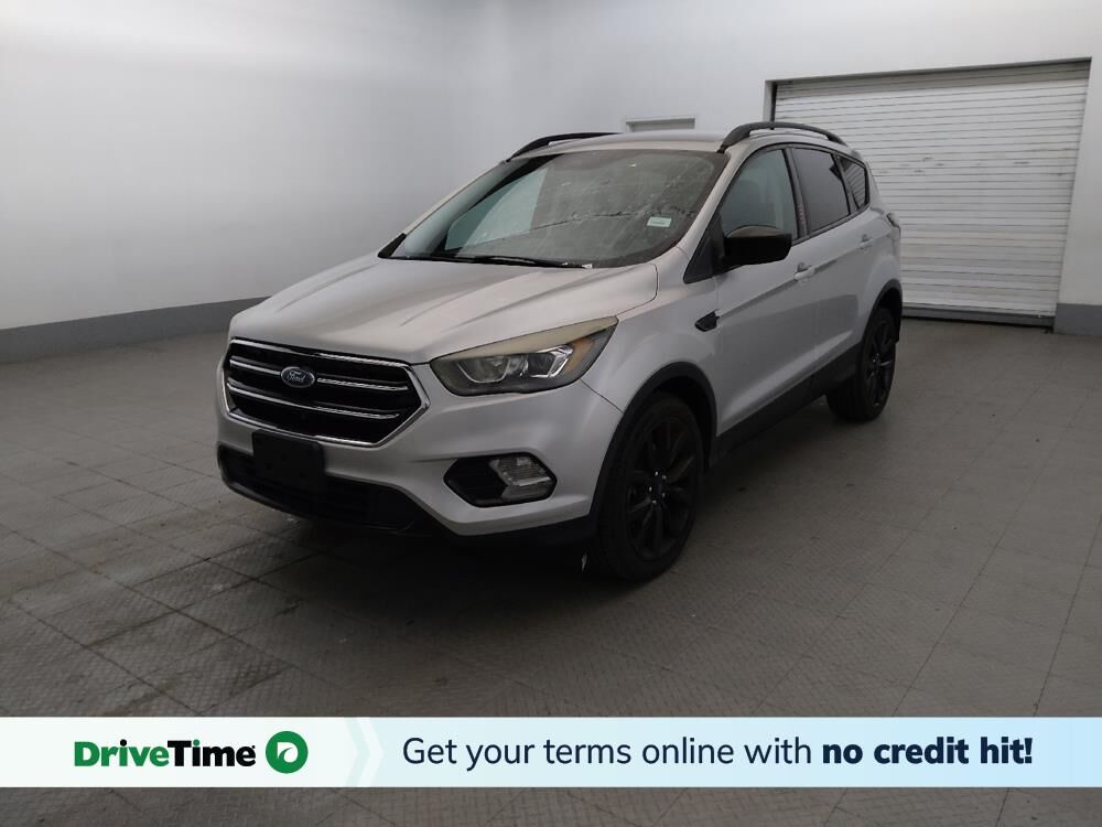 2017 FORD Escape