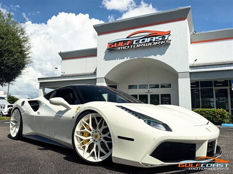 2017 FERRARI 488 GTB